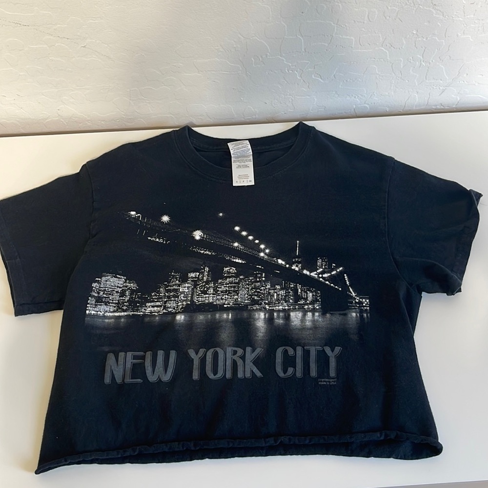 Cropped shirt